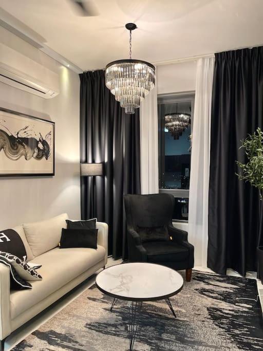 Sina Troika Residence Kota Bharu 2Br Wifi Netflix Pool Экстерьер фото