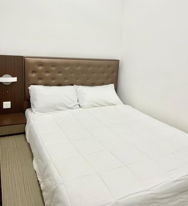 Sina Troika Residence Kota Bharu 2Br Wifi Netflix Pool Экстерьер фото
