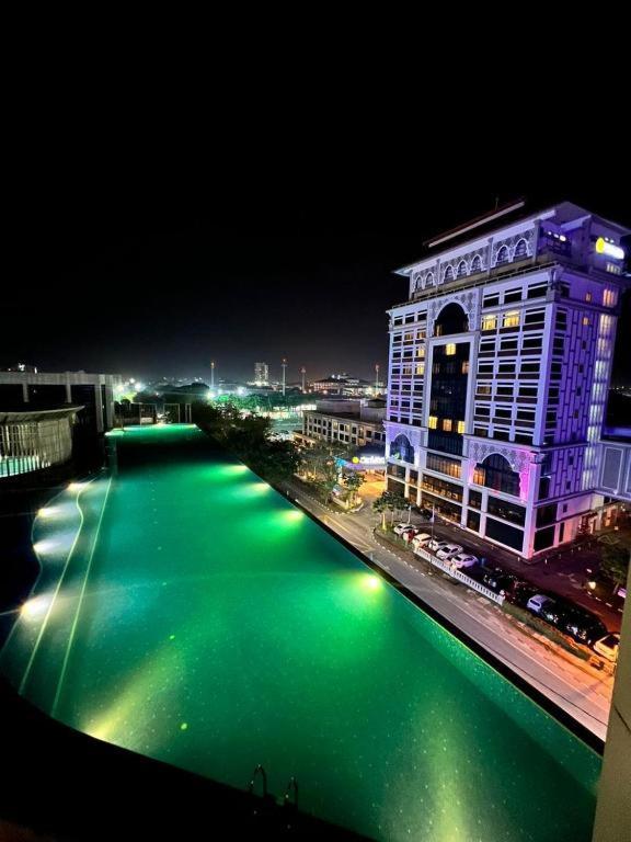 Sina Troika Residence Kota Bharu 2Br Wifi Netflix Pool Экстерьер фото